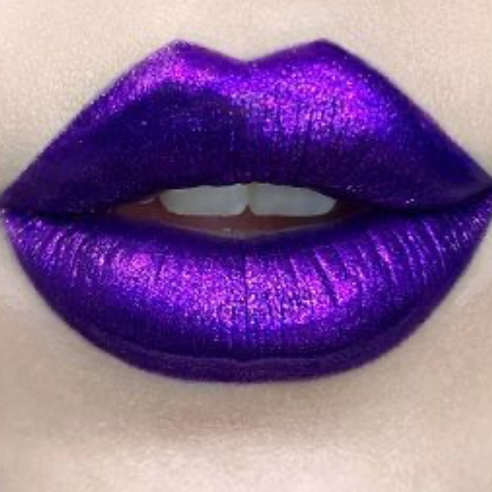 KVD Everlasting Glimmerveil Lipstick Rare & Retired